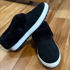 BLONDO suede fur lined sneakers